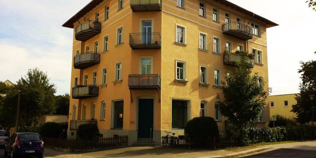 Günstig! 2 Zimmer-Wohnung oder Gewerbe!