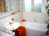 Bad mit Wanne